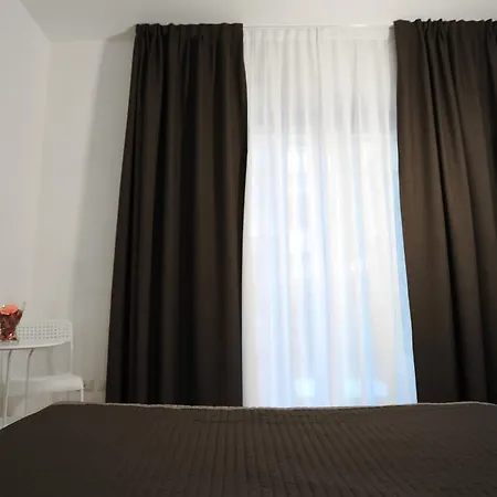 Affittacamere Under The Dome *