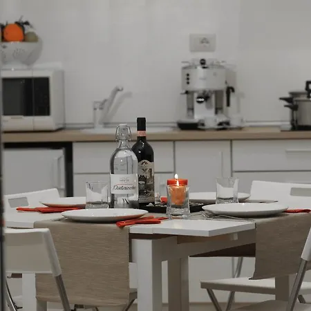 Gasthuis Under The Dome *