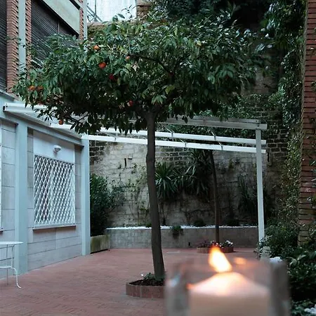 Under The Dome Gasthof